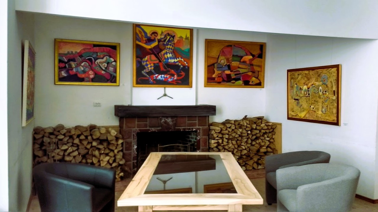 Plast-Art Modern Art Museum