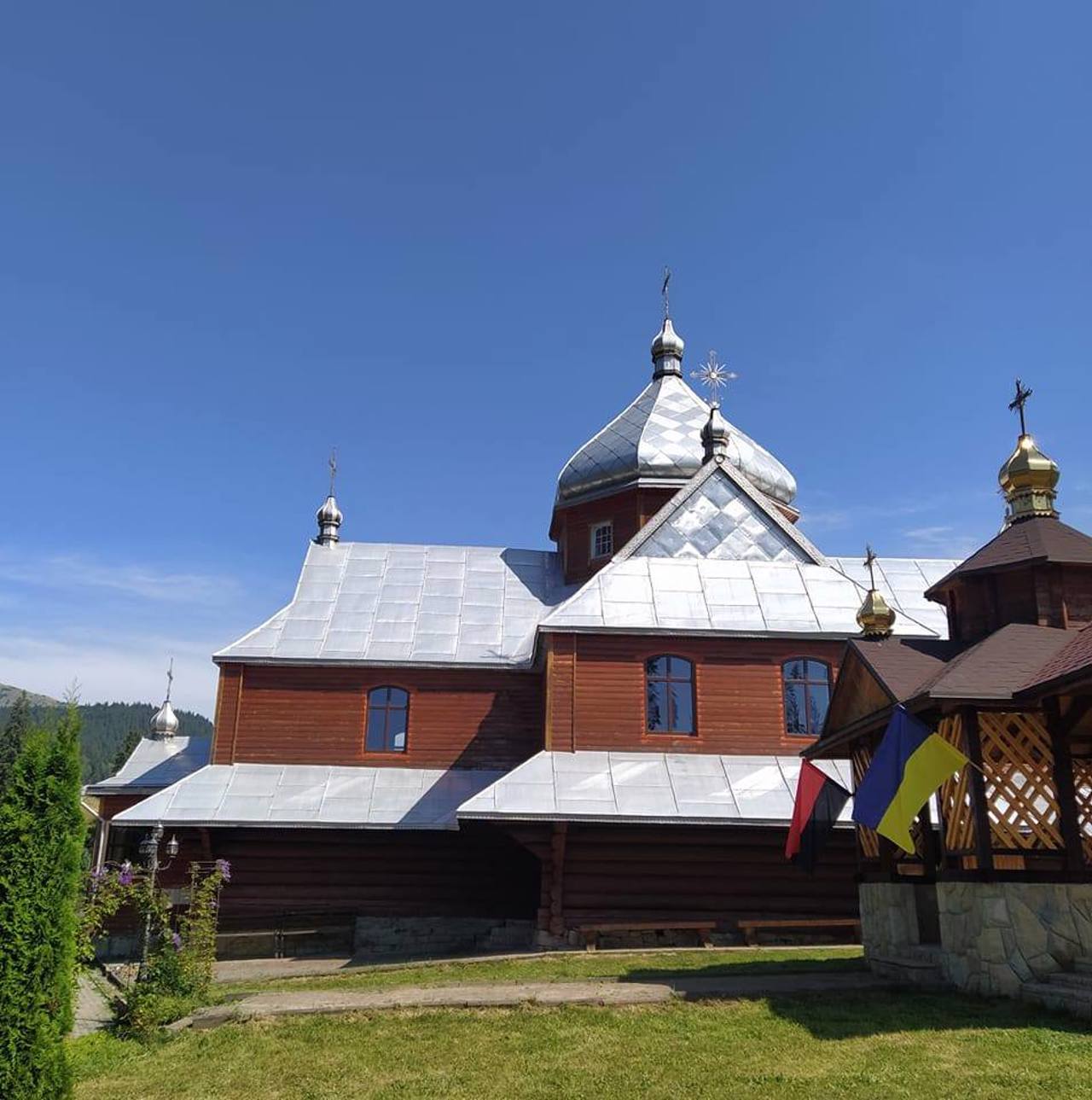 Церква Успіння Пресвятої Богородиці, Яблуниця