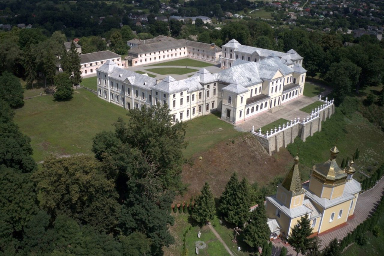 Национальный заповедник "Замки Тернопольщины", Вишневецкий дворец
