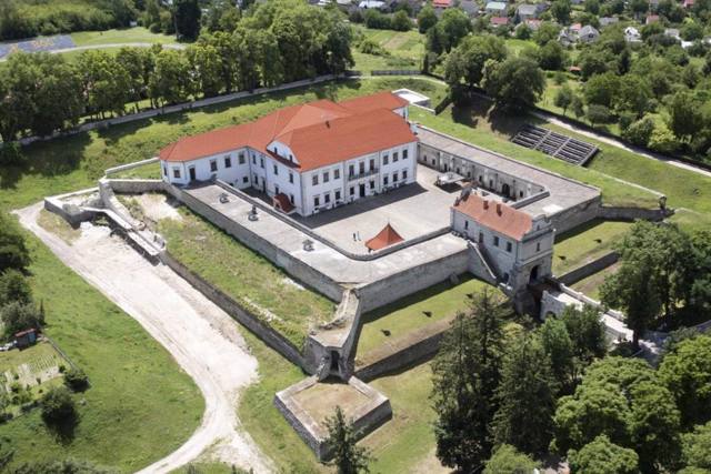 Национальный заповедник "Замки Тернопольщины", Збаражский замок