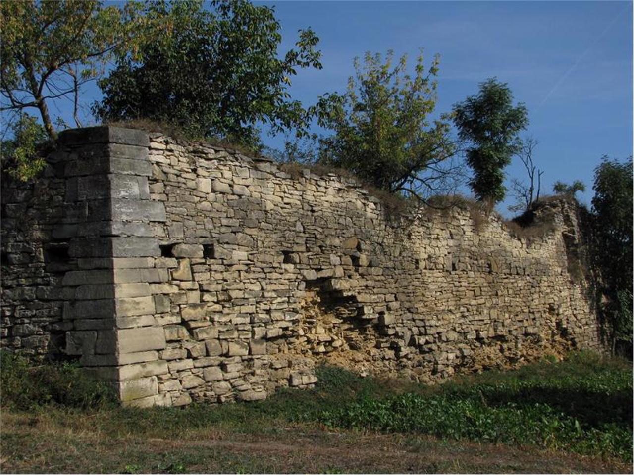 Chernelytsia Castle