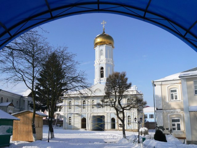 Свято-Преображенський монастир, Головчинці